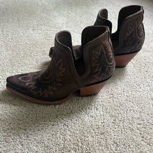NWT leather ankle bootie wirh western accents